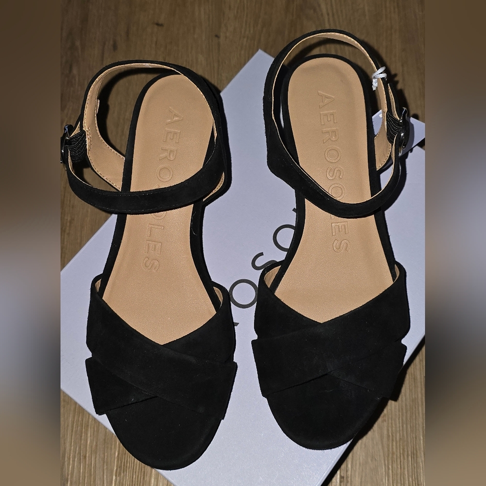 Aerosoles Cosmos Black Suede Block Heel Sandals – 7.5M – NIB - Picture 10 of 14